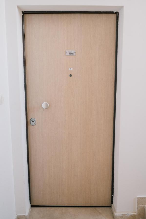 Apartman Petra Trogir Exteriör bild